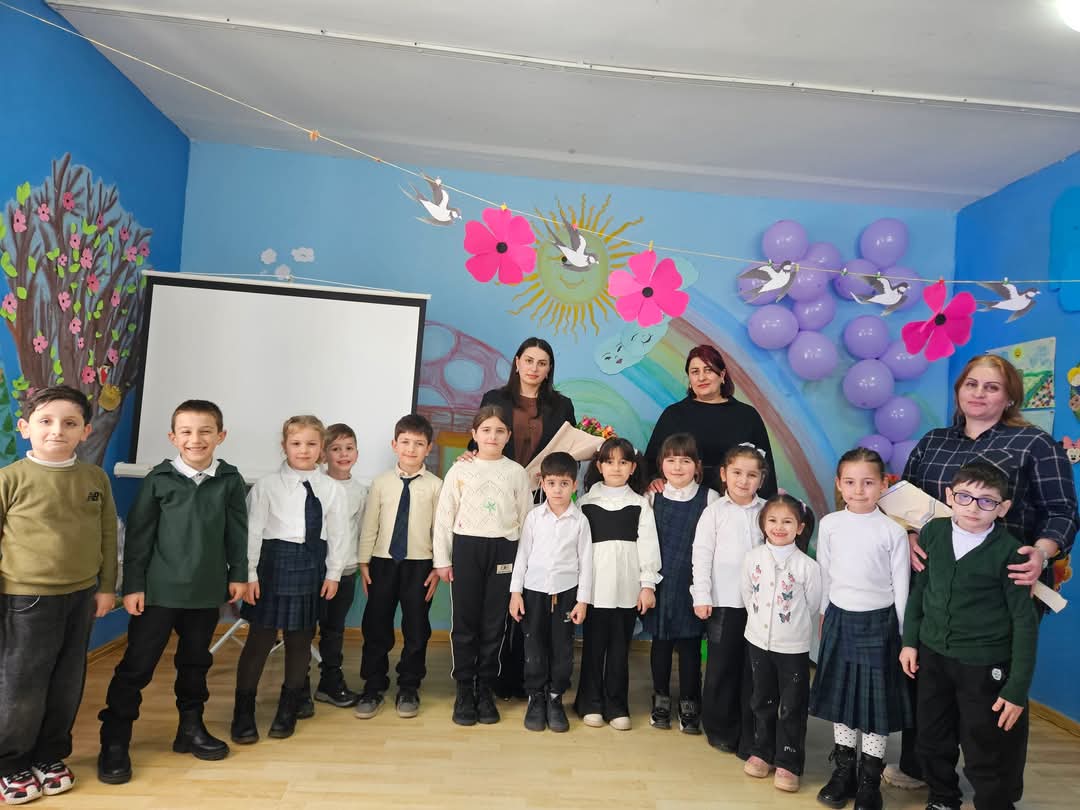 დედის დღე-  1-ელი ბ კლასი